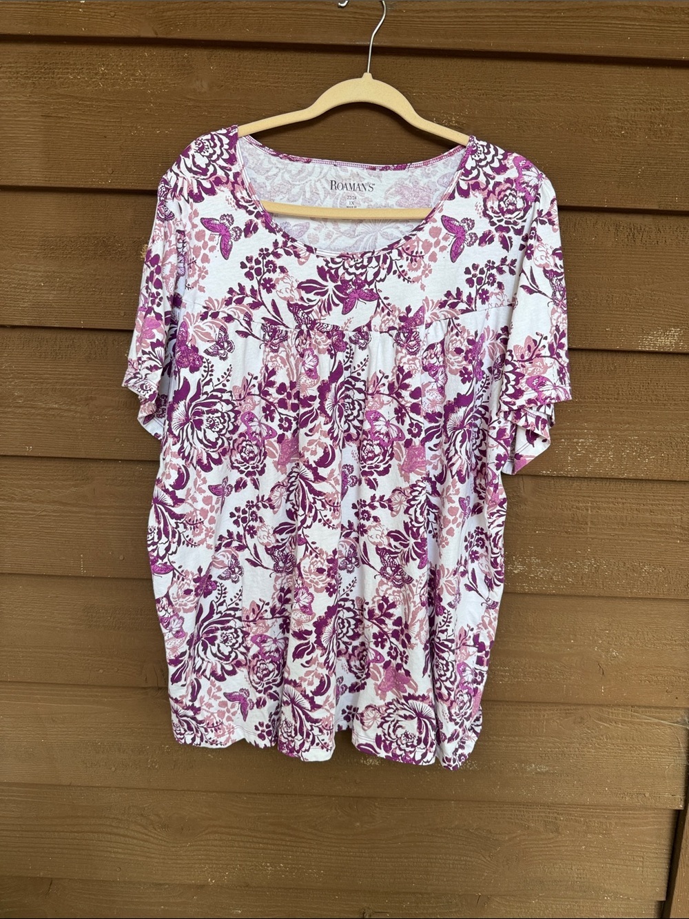 Roaman's White & Purple Floral Butterfly Print Scoop Neck t-shirt size 1X